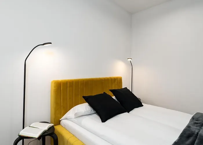 Loft Style Opienskiego Close To The Zurawiniec Nature Reserve By Renters Apartment